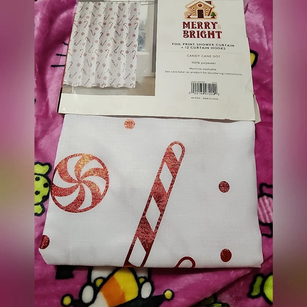 Merry & Bright Candy Cane 🍬🍬Dot Shower Curtain/ Hooks🍬🍬
